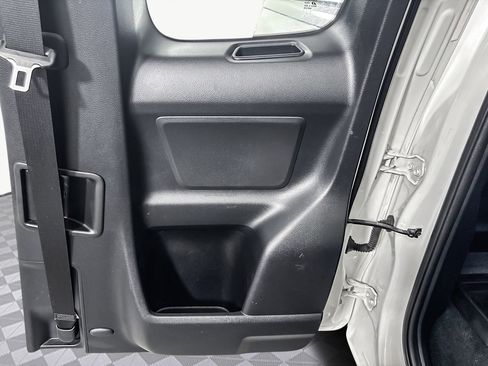 Used 2020 Toyota Tacoma SR image 27