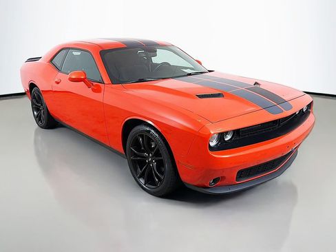 Used 2017 Dodge Challenger SXT w/ Blacktop Package image 34