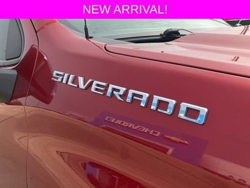 Used 2024 Chevrolet Silverado 1500 LT w/ Convenience Package II image 32