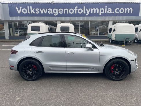 Used 2017 Porsche Macan GTS AWD/4WD image 2