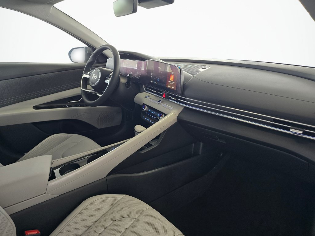 New 2026 Hyundai Elantra Limited FWD image 42