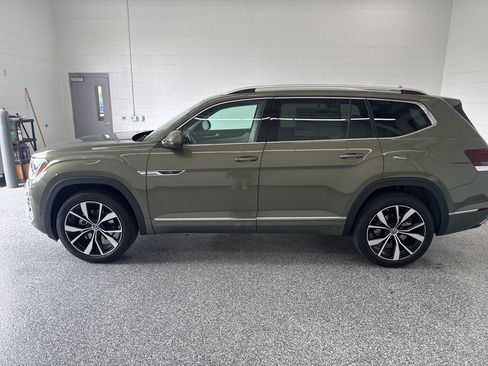 New 2026 Volkswagen Atlas SEL Premium R-Line AWD/4WD image 2