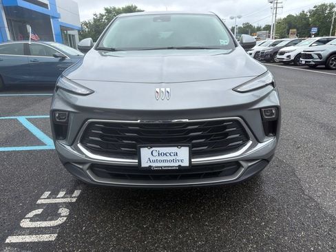 Used 2024 Buick Encore GX Preferred AWD/4WD image 3