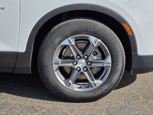 Used 2025 Chevrolet Blazer LT AWD/4WD image 8