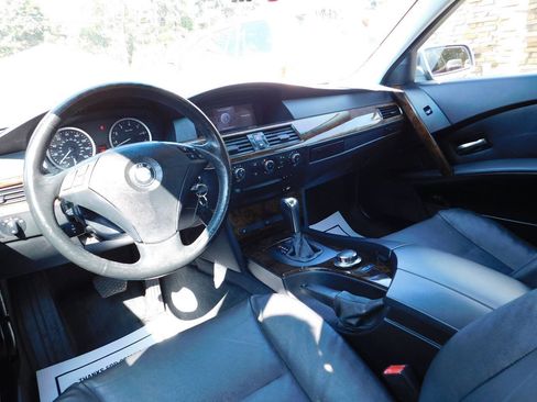 Used 2007 BMW 525xi Sedan image 17