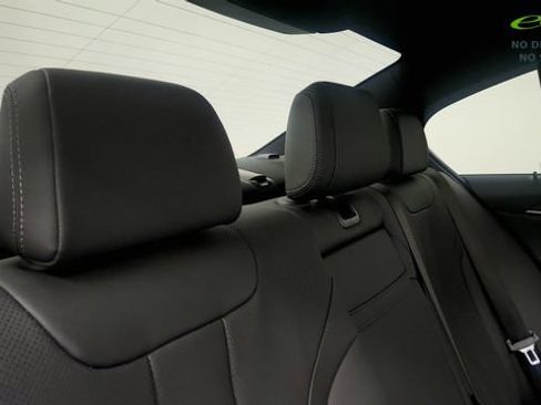 Used 2023 BMW 530i w/ M Sport Package RWD image 39