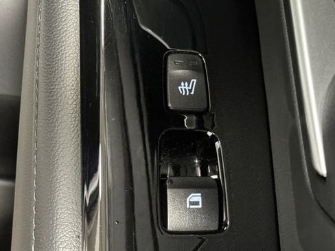 Used 2022 Hyundai Tucson Limited image 32