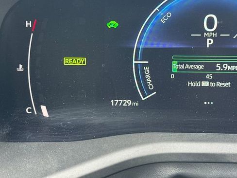 Certified 2025 Toyota Camry LE image 30