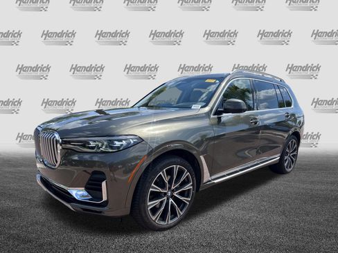 Used 2021 BMW X7 xDrive40i w/ Premium Package AWD/4WD image 5