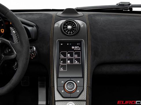 Used 2016 McLaren 675LT Spider image 37