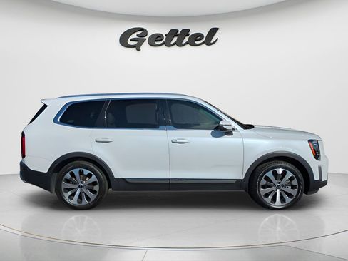 Used 2020 Kia Telluride EX w/ EX Premium Package image 3