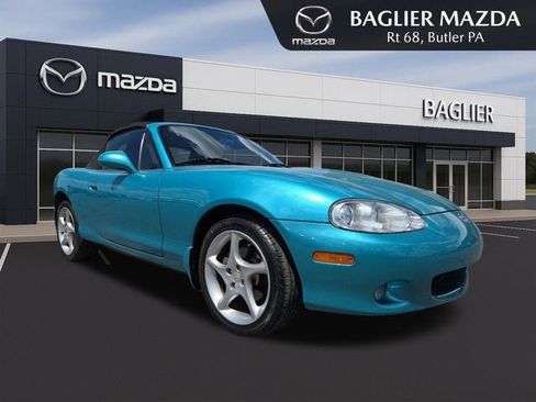 Used 2003 MAZDA MX-5 Miata RWD image 1