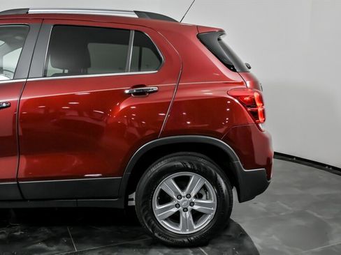 Used 2020 Chevrolet Trax LT w/ Driver Confidence Package AWD/4WD image 7