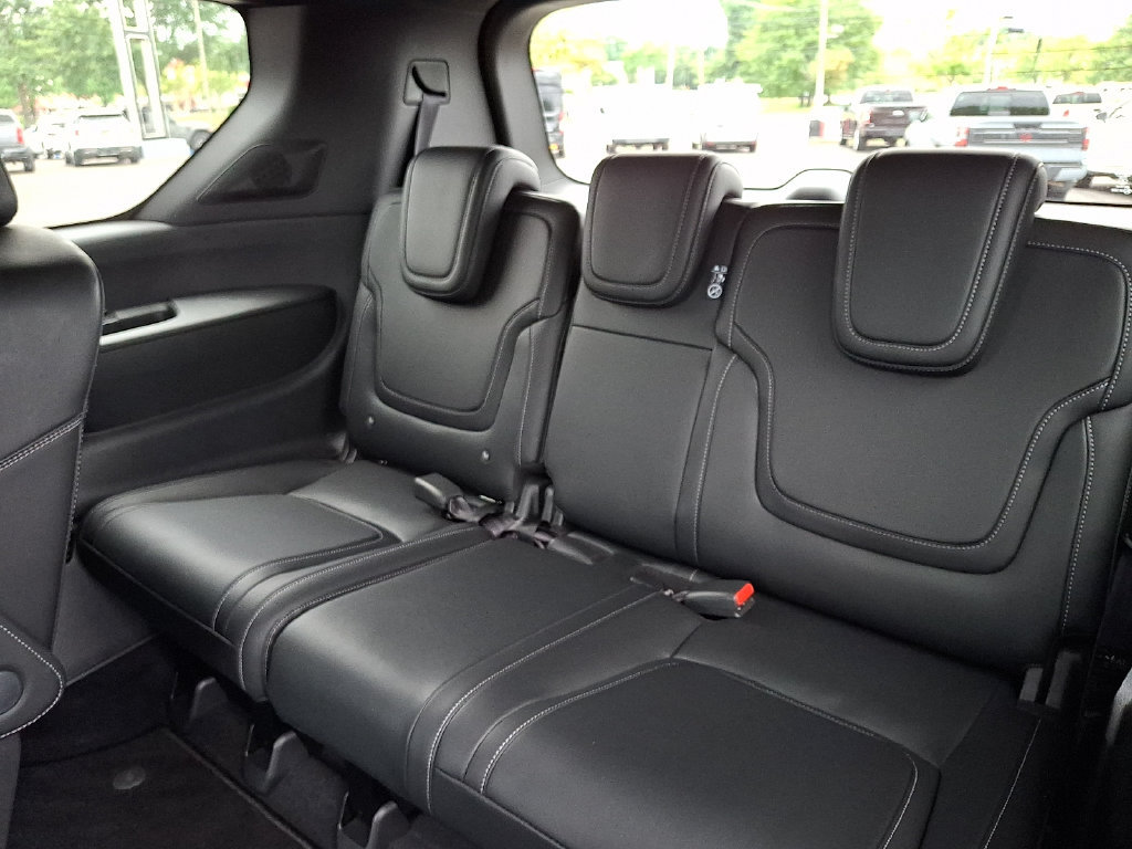 Certified 2026 Nissan Armada PRO-4X AWD/4WD image 11