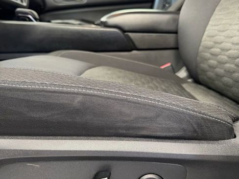 Used 2022 Nissan Pathfinder SV w/ SV Black Package image 25