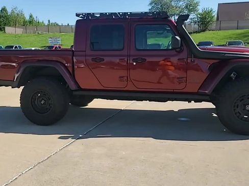 Used 2021 Jeep Gladiator Mojave w/ Cold Weather Group AWD/4WD image 2