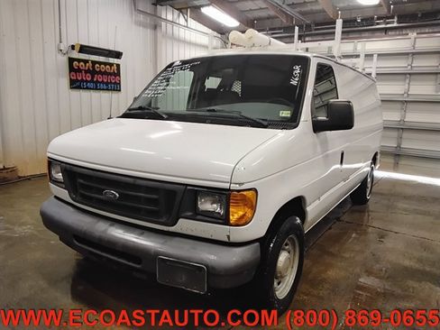 Used 2006 Ford E-150 and Econoline 150 RWD image 4