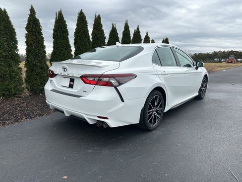 Certified 2021 Toyota Camry SE w/ Cold Weather Package image 7