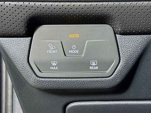 New 2026 Volkswagen Atlas Cross Sport SEL Premium R-Line image 10