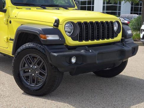Certified 2024 Jeep Wrangler Unlimited Sport AWD/4WD image 2