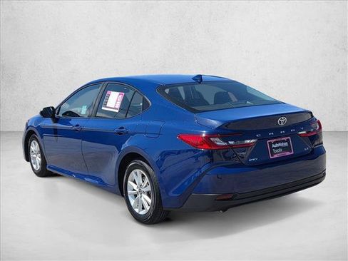 Used 2025 Toyota Camry LE FWD image 7