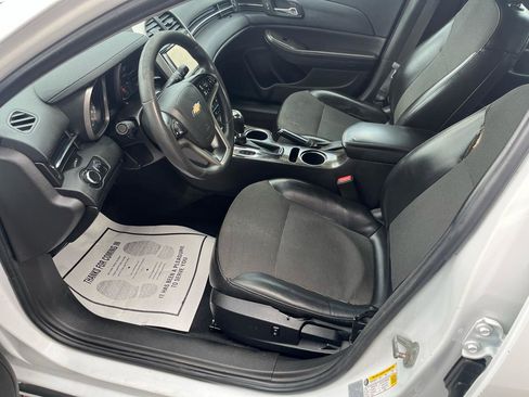 Used 2015 Chevrolet Malibu LT image 22