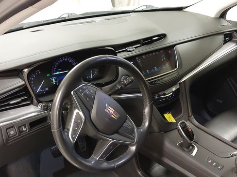 Used 2019 Cadillac XT5 Luxury AWD/4WD image 17