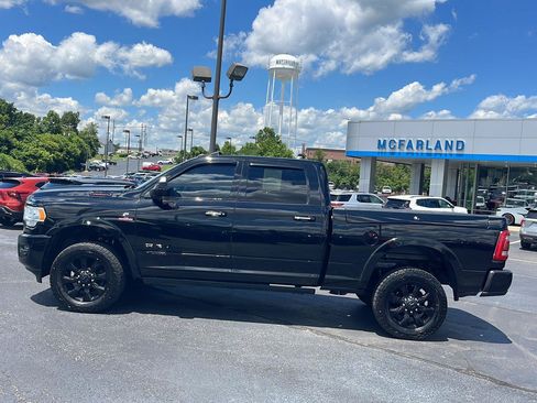 Used 2019 RAM 2500 Limited AWD/4WD image 2