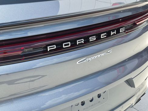 New 2026 Porsche Cayenne S AWD/4WD image 12