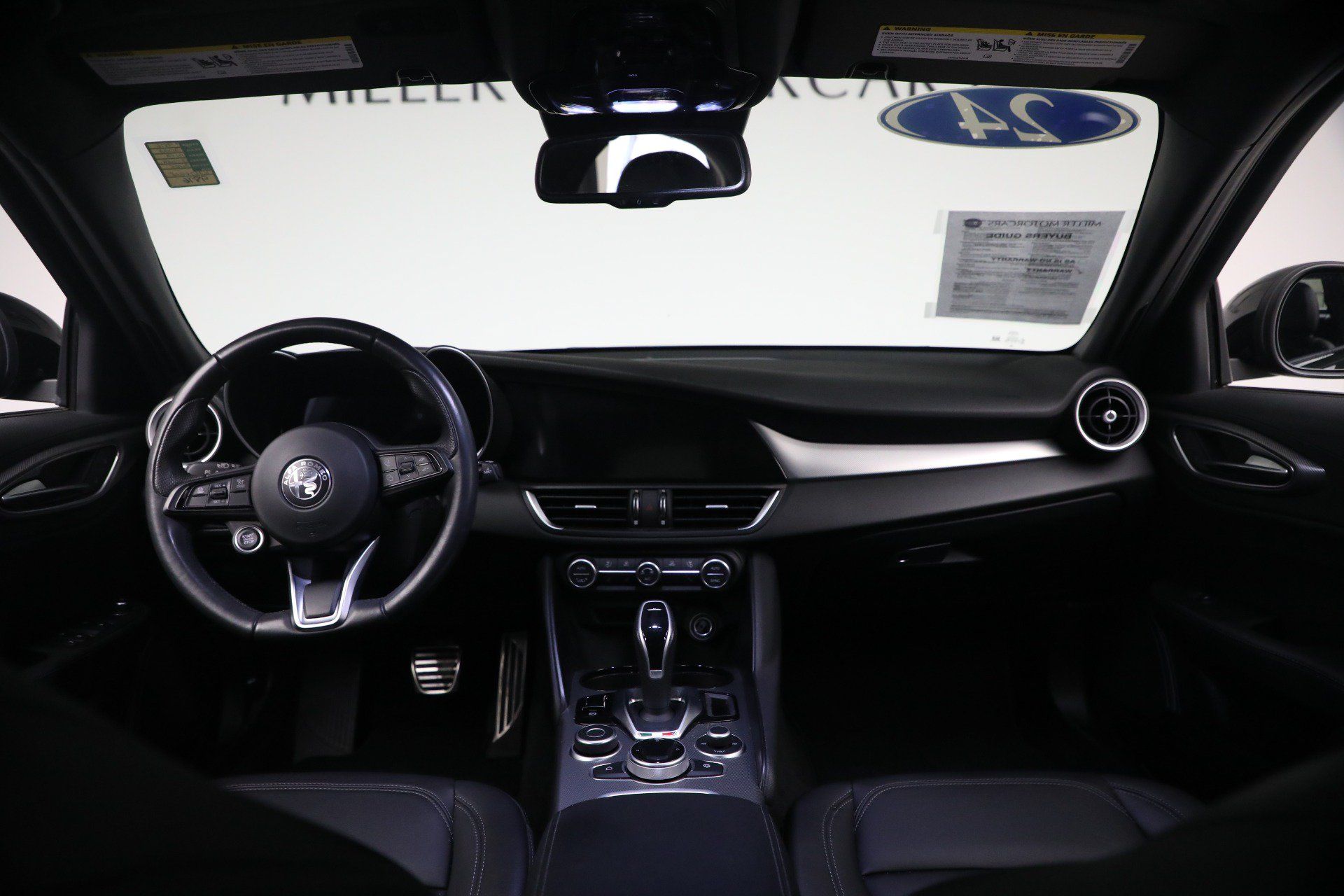 Used 2024 Alfa Romeo Giulia Ti AWD/4WD image 23