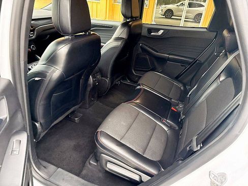 Used 2023 Ford Escape ST-Line Select image 17
