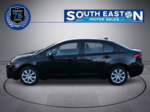 Used 2023 Toyota Corolla LE image 7