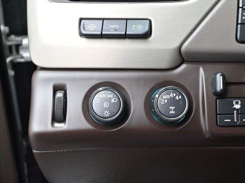 Used 2019 GMC Yukon XL Denali w/ Denali Ultimate Package image 30