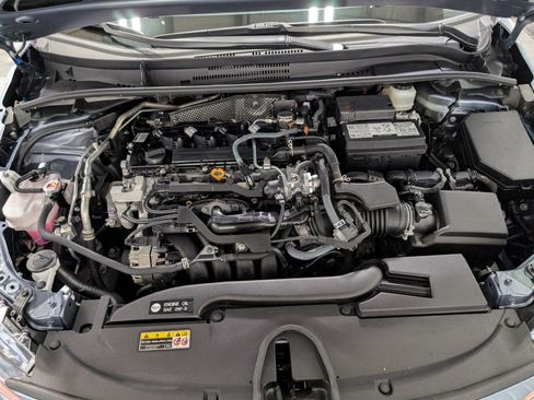 Used 2025 Toyota Corolla LE image 29