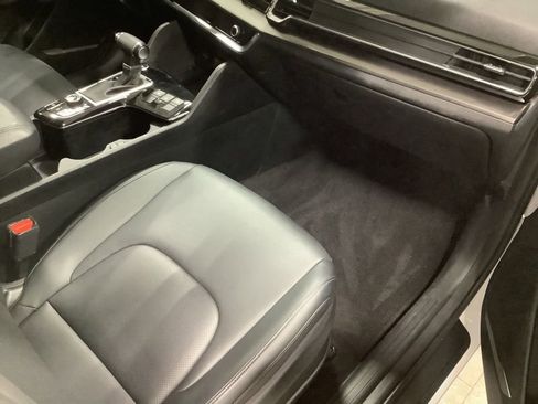 Certified 2023 Kia Sportage EX image 23