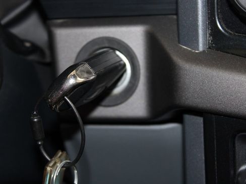 Used 2024 Ford F150 XLT w/ FX4 Off-Road Package image 28