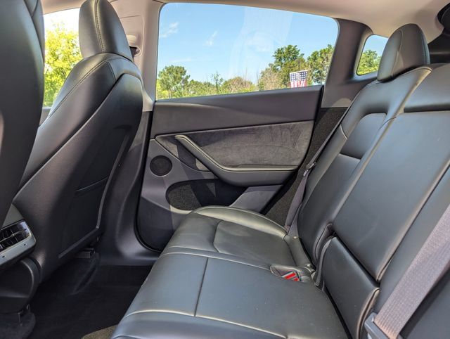 Used 2023 Tesla Model Y Long Range AWD/4WD image 17