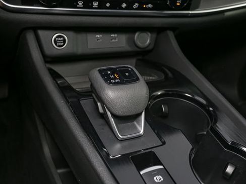 Used 2023 Nissan Rogue SV AWD/4WD image 22