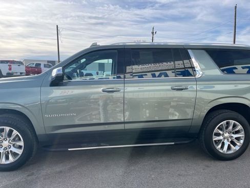 Used 2023 Chevrolet Suburban Premier AWD/4WD image 5