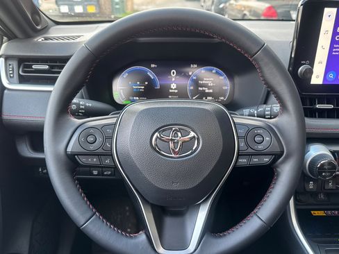 Certified 2025 Toyota RAV4 XSE image 28