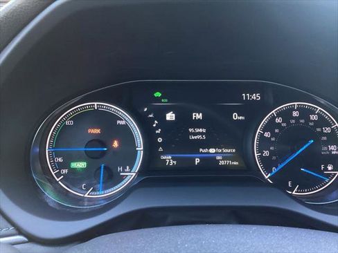 Certified 2023 Toyota Venza XLE AWD/4WD image 13