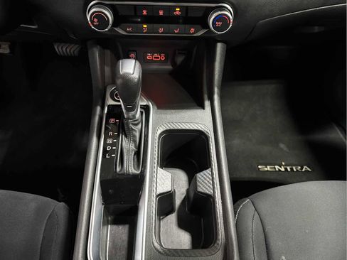 Used 2024 Nissan Sentra SV image 18