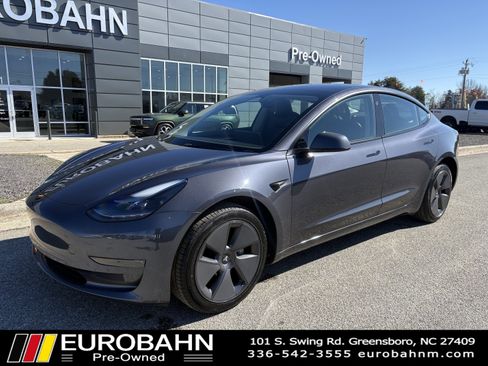Used 2023 Tesla Model 3 Standard Range image 28