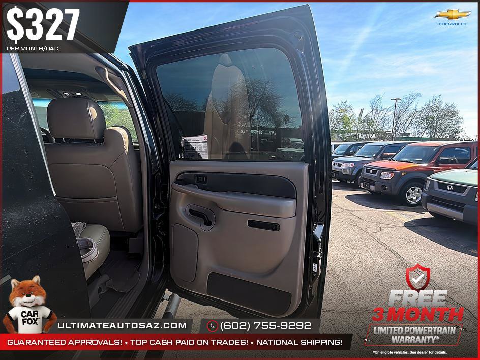 Used 2004 Chevrolet Avalanche 2500 w/ Preferred Equipment Group AWD/4WD image 16
