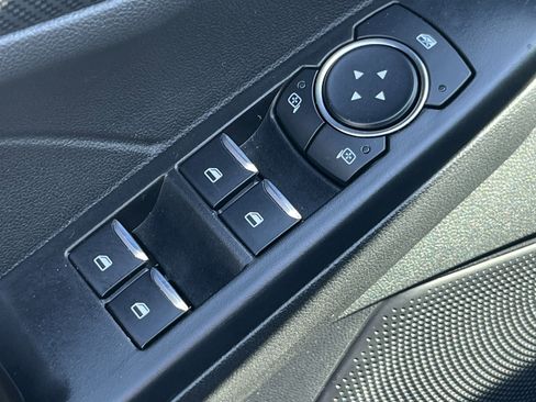 Used 2025 Ford Escape ST-Line image 17