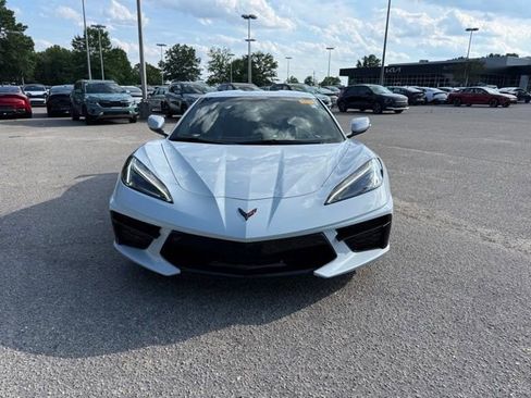 Used 2022 Chevrolet Corvette Stingray Preferred Cpe w/ Engine Appearance Package RWD image 3