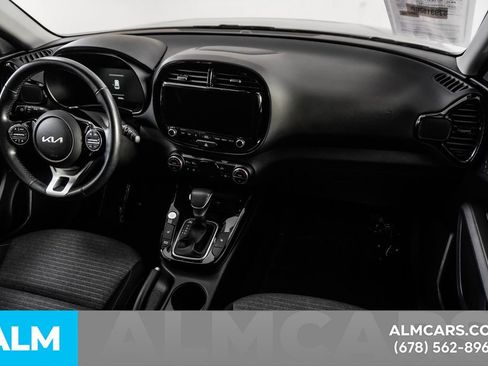 Used 2025 Kia Soul EX image 23