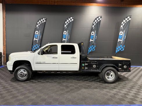 Used 2013 GMC Sierra 3500 Denali image 2