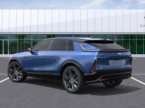 New 2025 Cadillac Lyriq Sport image 27