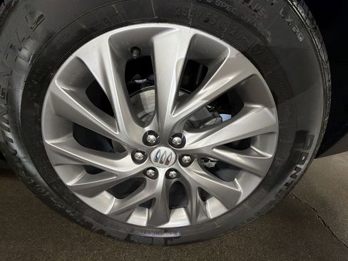 New 2026 Buick Enclave Preferred w/ Power Package image 32